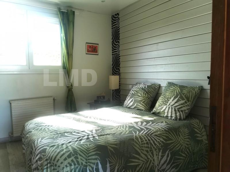 Maison traditionnelle - 182 m² - 7 pièces