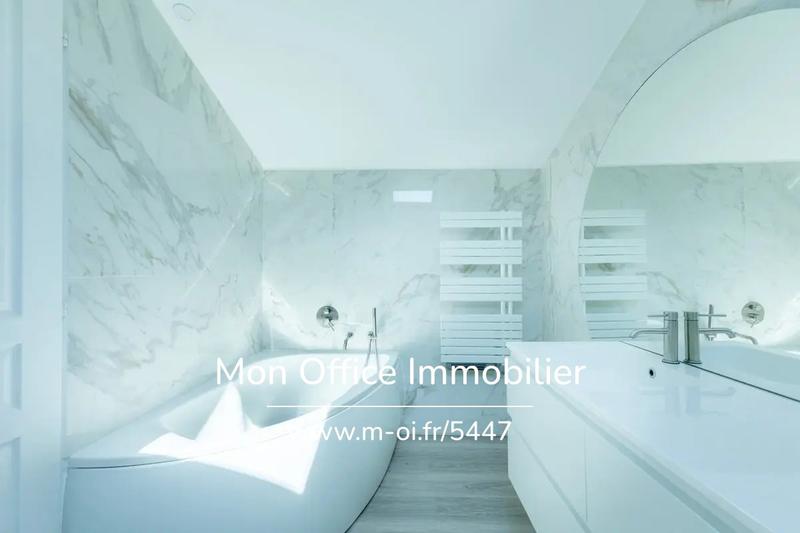 Penthouse - 135 m² - 4 pièces