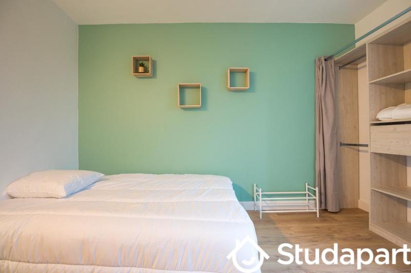 Chambre - 10 m² - 1 pièce