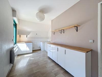 Appartement - 83 m² - 4 pièces