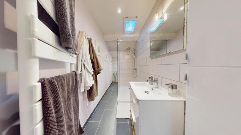 Appartement - 75 m² - 3 pièces