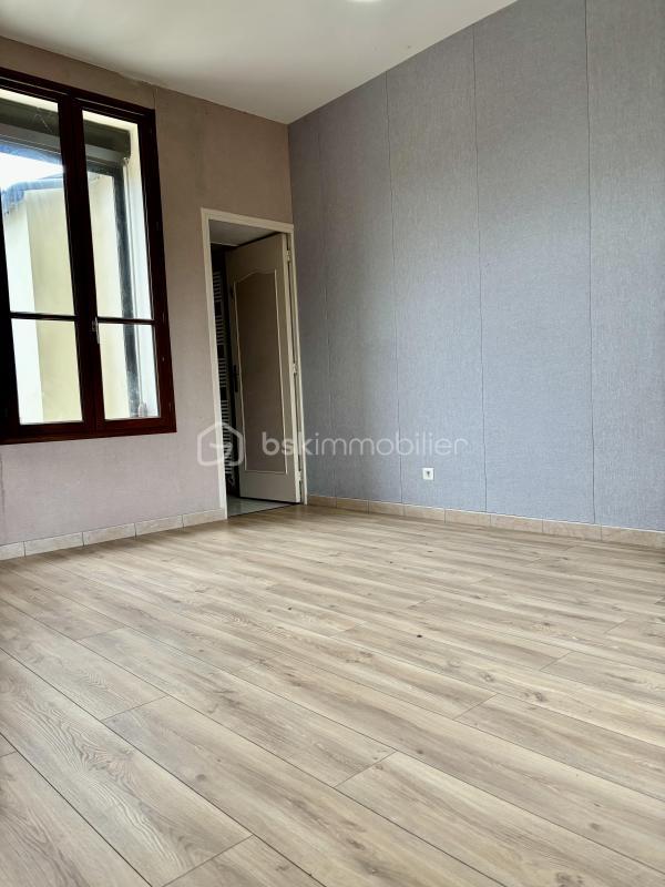 Maison traditionnelle - 79 m² - 4 pièces