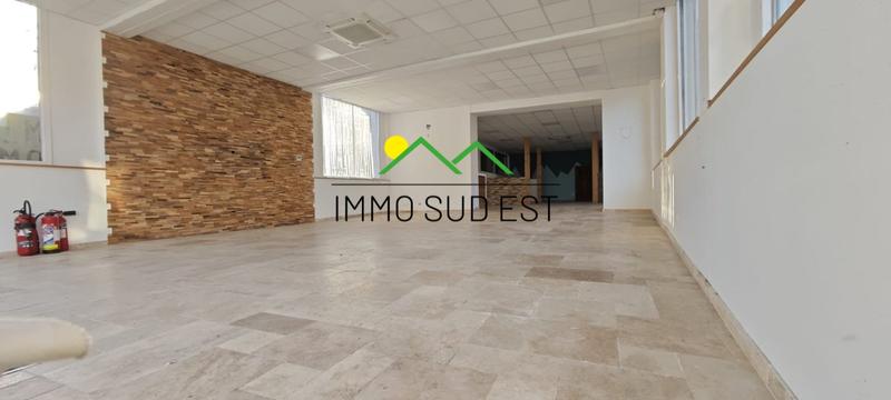 Local commercial - 340 m²