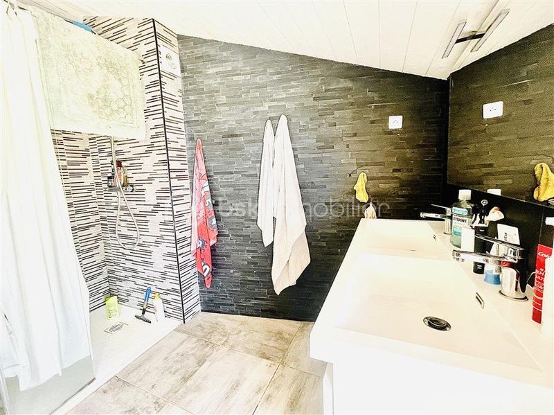 Maison en pierre - 115 m² - 5 pièces