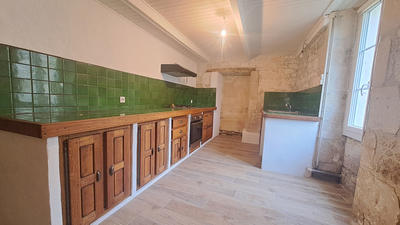 Maison - 99 m² - 5 pièces