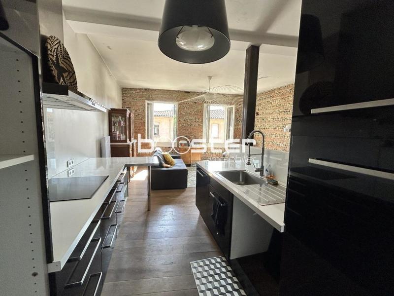 Appartement ancien - 81 m² - 3 pièces