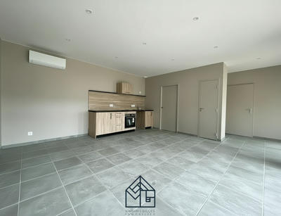 Appartement - 95 m² - 4 pièces