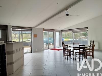 Maison - 150 m² - 4 pièces