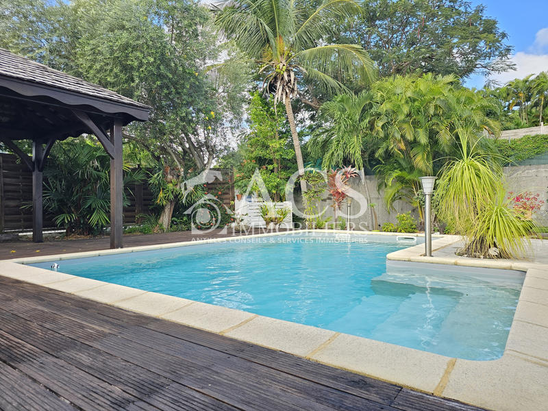 Maison - 141 m² - 5 pièces