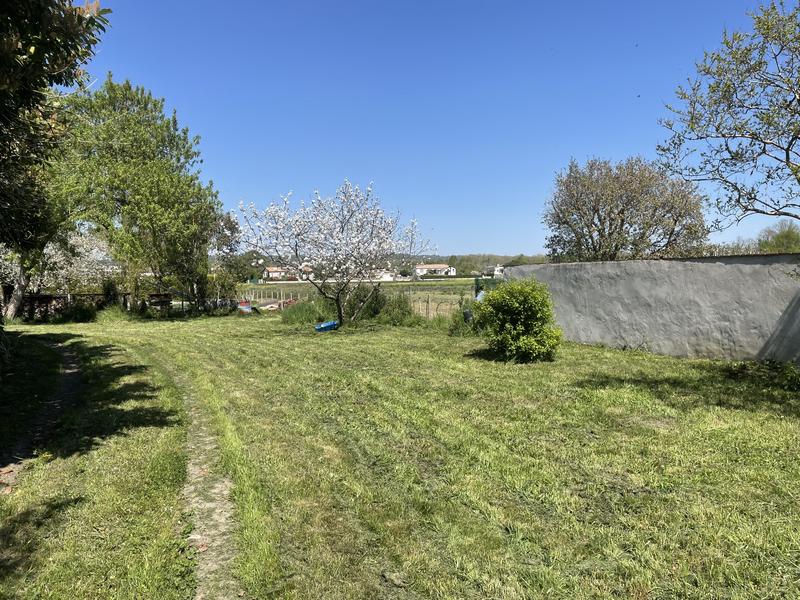 Maison - 300 m² - 5 pièces