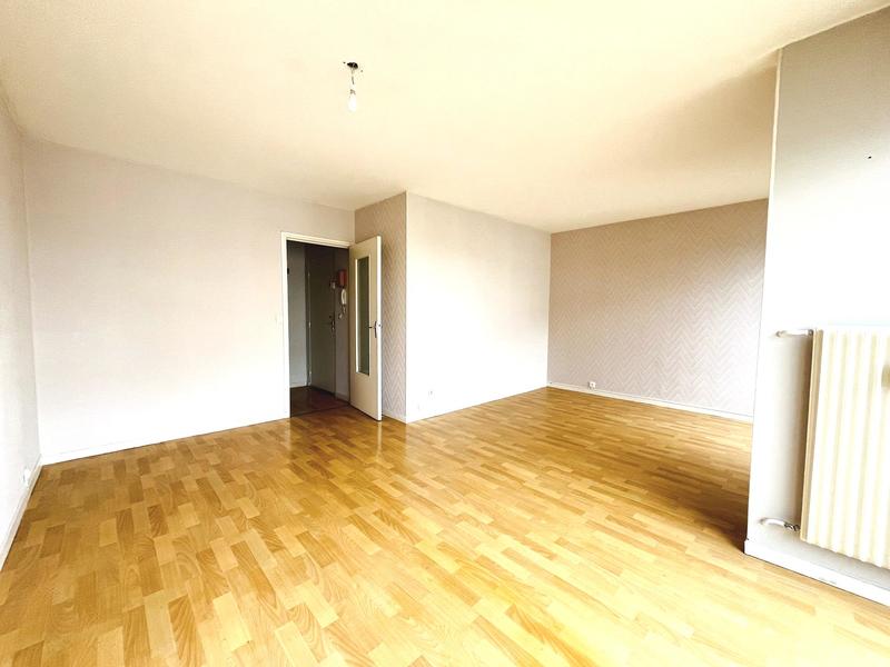 Appartement - 86 m² - 4 pièces