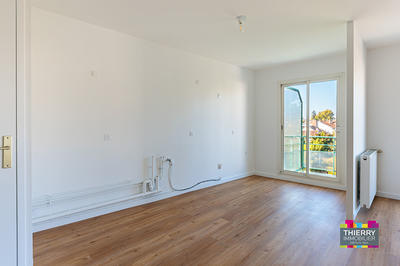 Appartement - 102 m² - 4 pièces