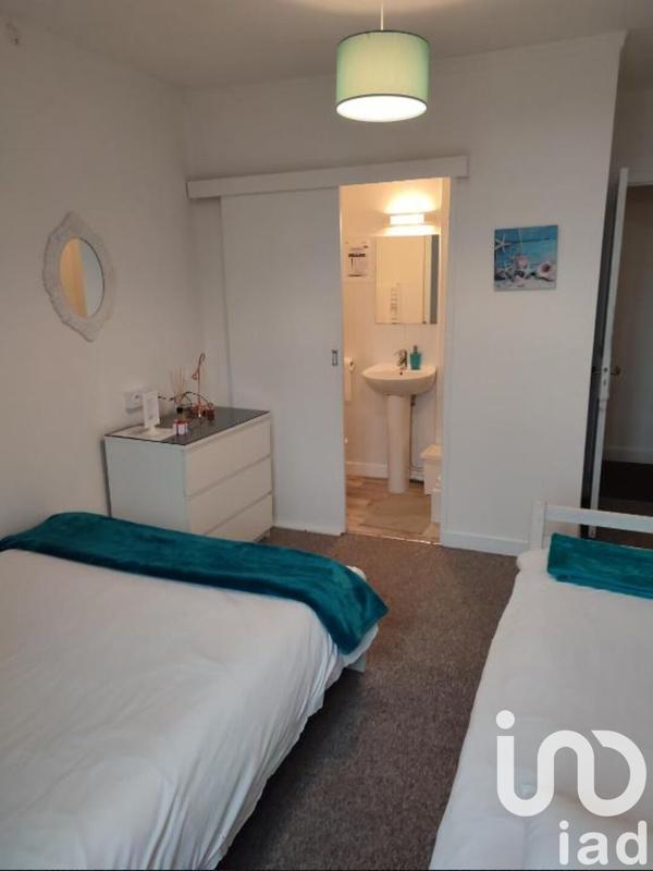 Maison - 240 m² - 11 pièces