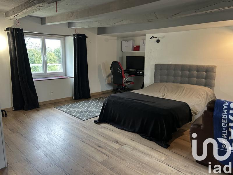 Maison - 379 m² - 10 pièces