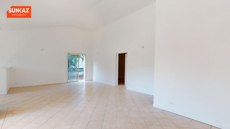 Maison - 94 m² - 4 pièces