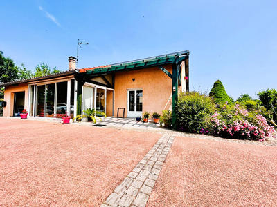 Villa - 195 m² - 8 pièces