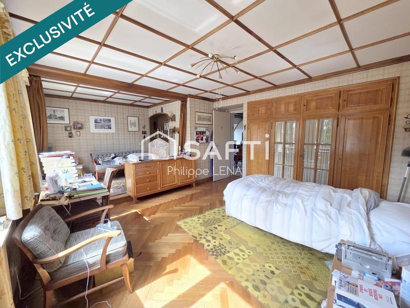 Villa - 238 m² - 7 pièces