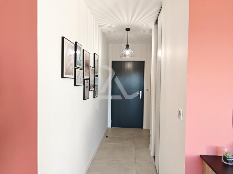 Appartement - 65 m² - 4 pièces