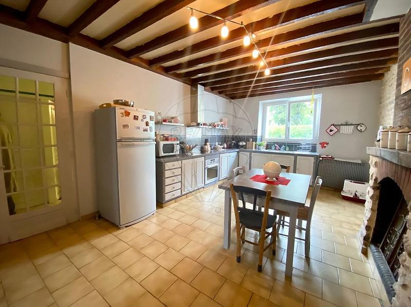 Maison - 239 m² - 7 pièces