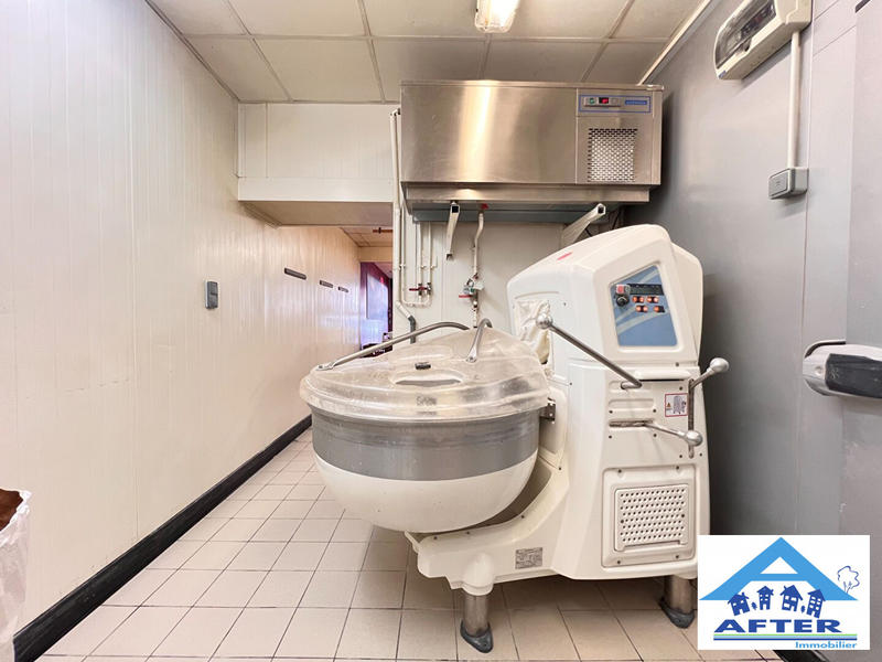 Local commercial - 220 m²