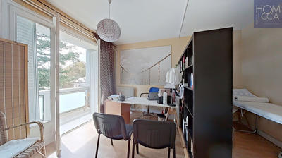 Local commercial - 120 m² - 6 pièces