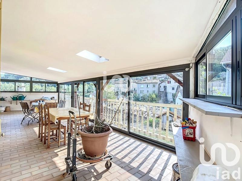 Maison de ville - 204 m² - 9 pièces