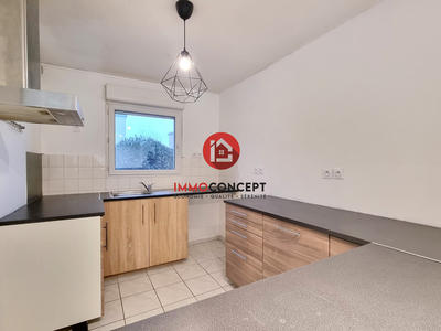 Maison - 84 m² - 4 pièces