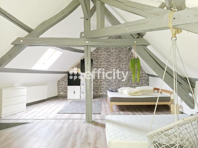 Maison - 241 m² - 10 pièces