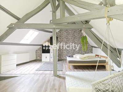 Maison - 241 m² - 10 pièces