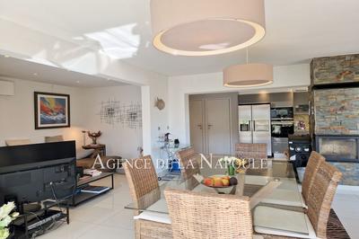 Appartement - 109 m² - 3 pièces