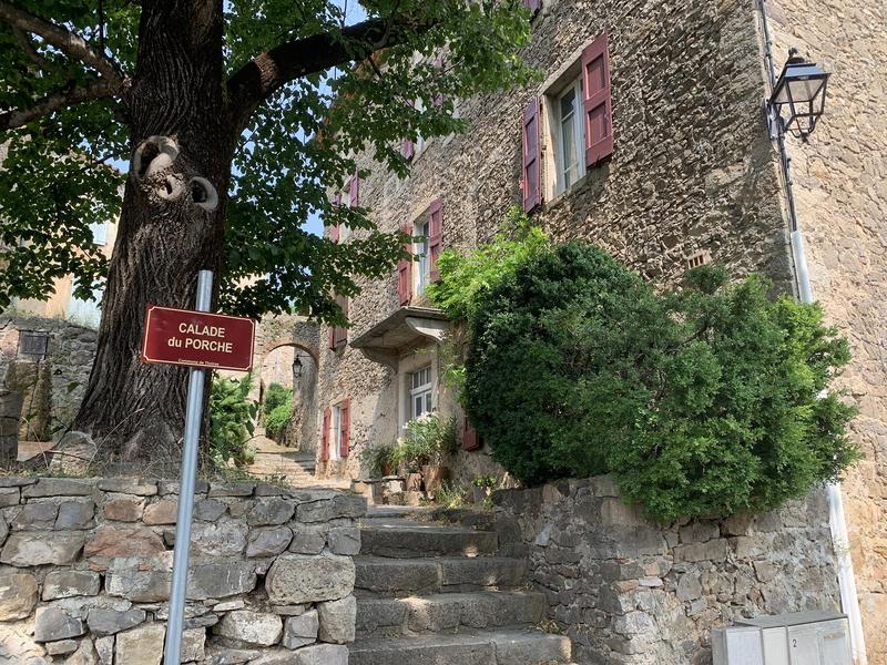 Maison - 485 m² - 12 pièces