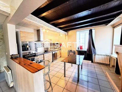 Maison - 204 m² - 8 pièces
