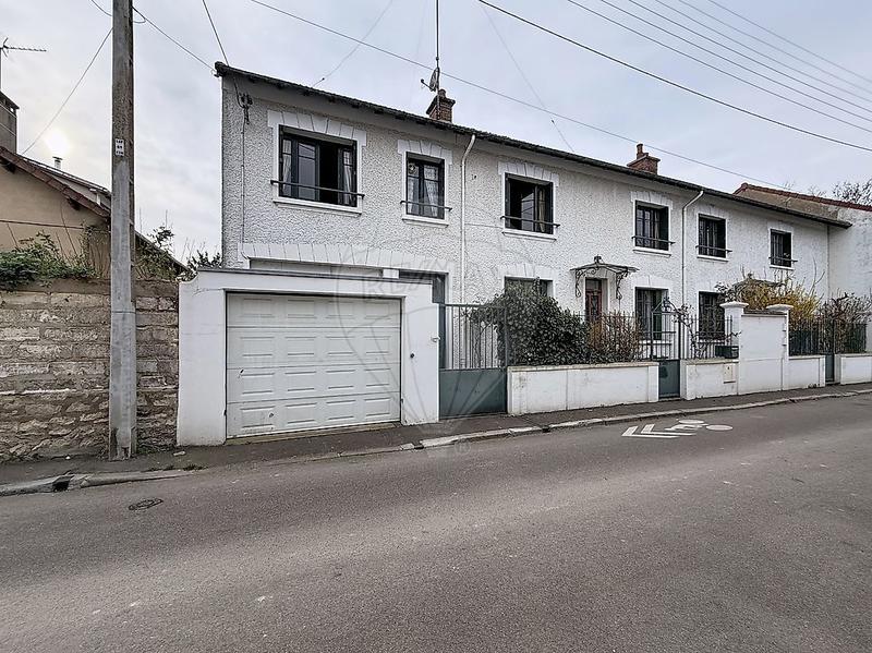 Maison - 184 m² - 7 pièces