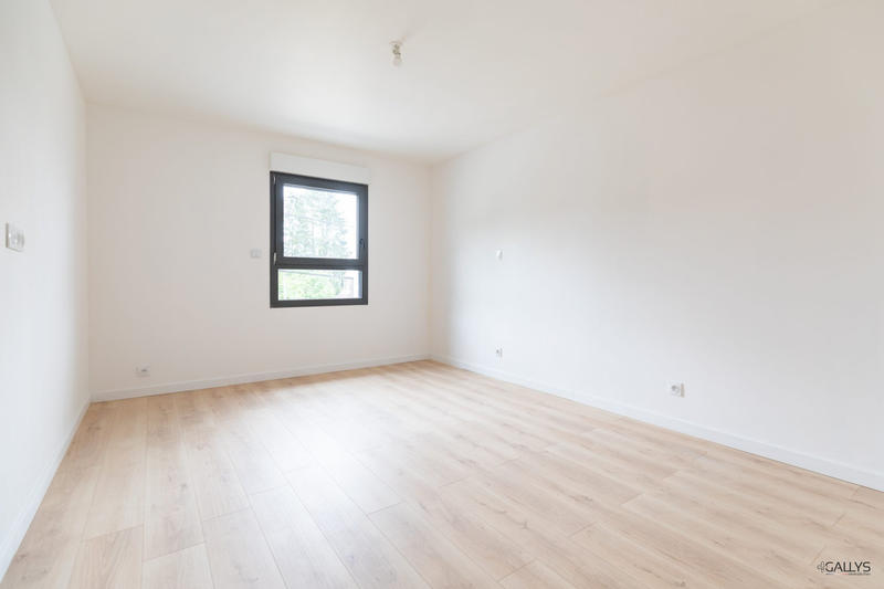 Maison - 142 m² - 6 pièces