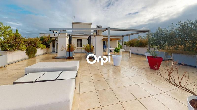 Maison - 98 m² - 4 pièces