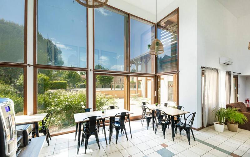 Chambre - 60 m² - 2 pièces