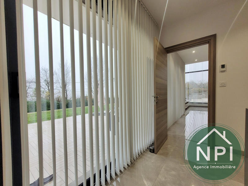 Maison contemporaine - 248 m² - 7 pièces