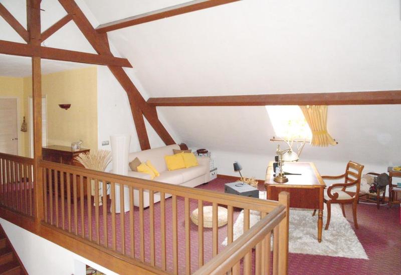 Maison traditionnelle - 187 m² - 5 pièces