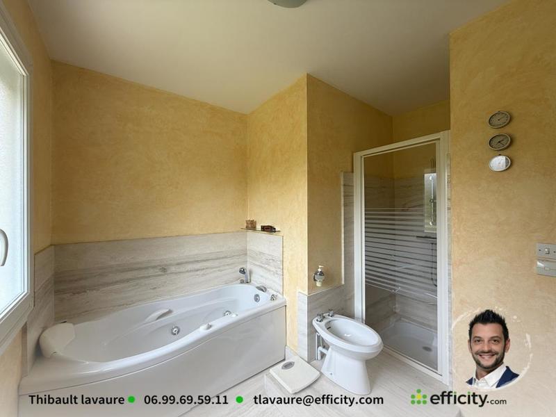 Maison - 111 m² - 5 pièces