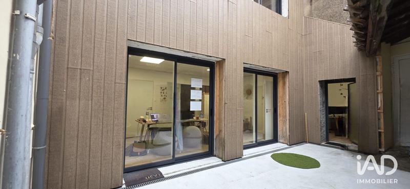 Local commercial - 240 m²