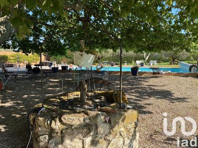 Maison - 197 m² - 8 pièces