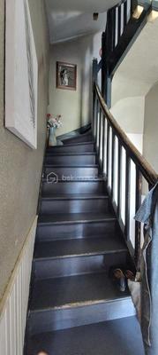 Maison - 1 204 m² - 4 pièces