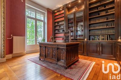 Maison - 432 m² - 18 pièces