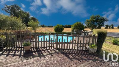 Maison - 159 m² - 8 pièces