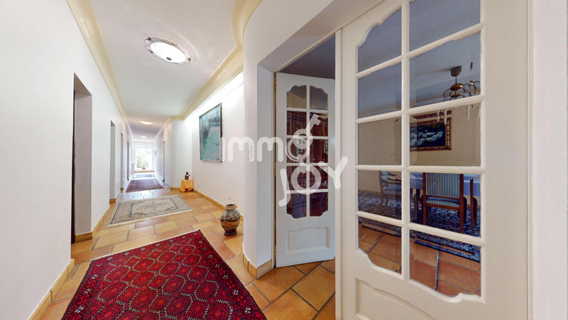 Propriété - 282 m² - 11 pièces