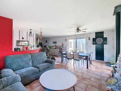 Maison - 122 m² - 6 pièces