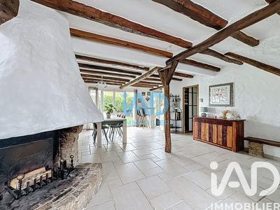 Maison - 96 m² - 4 pièces