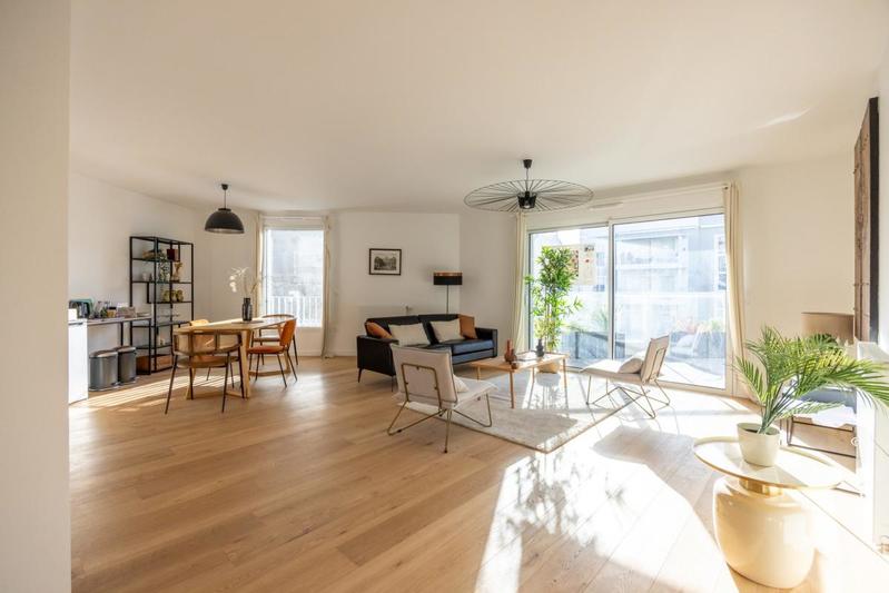 Appartement - 102 m² - 4 pièces