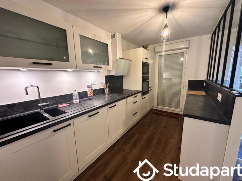 Chambre - 9 m² - 1 pièce