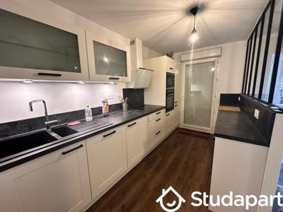 Chambre - 9 m² - 1 pièce